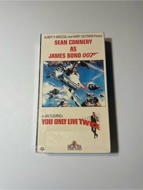 You Only Live Twice Vintage sealed VHS (Sean Connery) collectible New James Bond